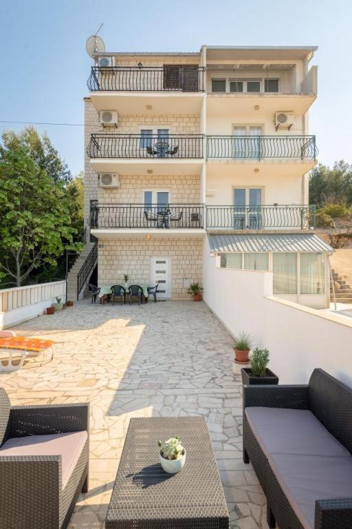 Ferienwohnung In Arbanija Mit Meerblick, Balkon, Klimaanlage, W-Lan 5137-1 Τρογκίρ Εξωτερικό φωτογραφία